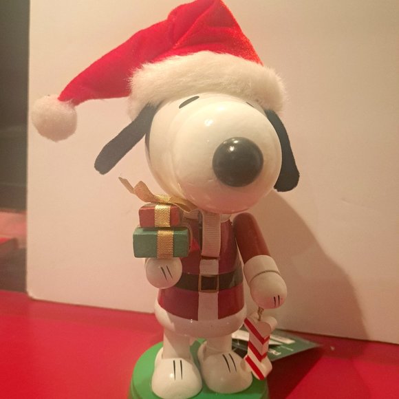 Dandee International Limited Kitchen Snoopy Nutcracker Poshmark
